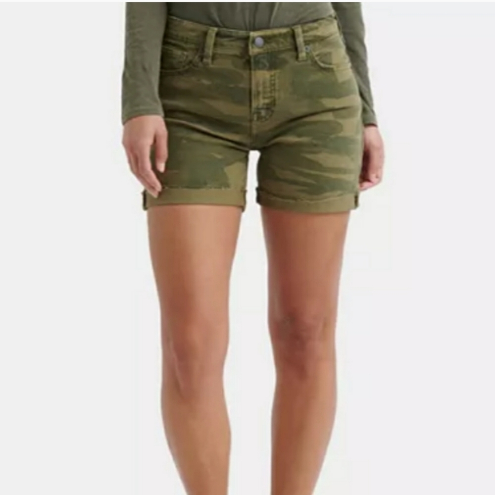 ❗LUCKY BRAND CAMO SHORTS❗